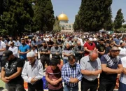 Ribuan Jamaah Hadiri Shalat Jumatan di Masjid Al-Aqsa Meski Israel Perketat Akses