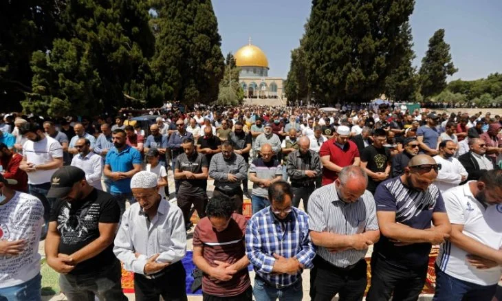 Ribuan Jamaah Hadiri Shalat Jumatan di Masjid Al-Aqsa Meski Israel Perketat Akses
