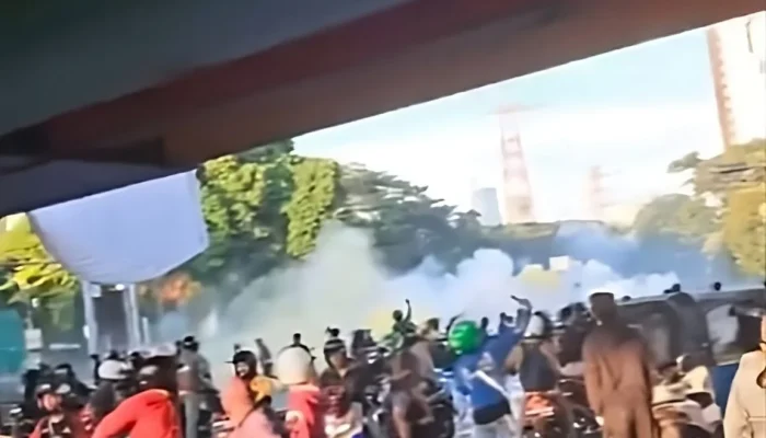 Ribuan Mahasiswa dan Jemaah Padati Jakarta, Demo dan Haul Akbar Berlangsung Serentak