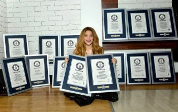 Shakira Pecahkan Rekor dan Menyita Perhatian Dunia