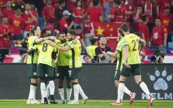 Socceroos Menang 2-0 atas Turkiye: Mohamed Toure Cemas Cedera Paha