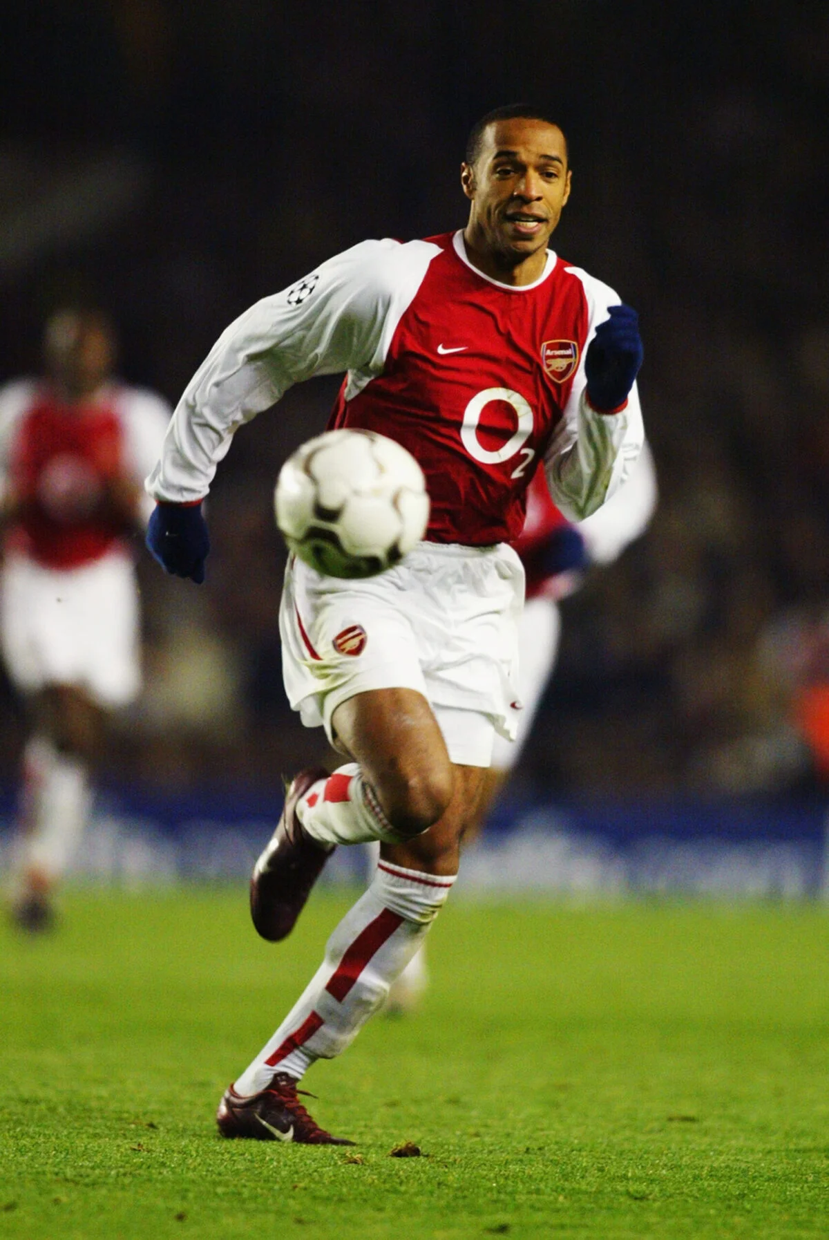 Thierry Henry: Arsenal Harus Terus Berkembang untuk Mempertahankan Gelar