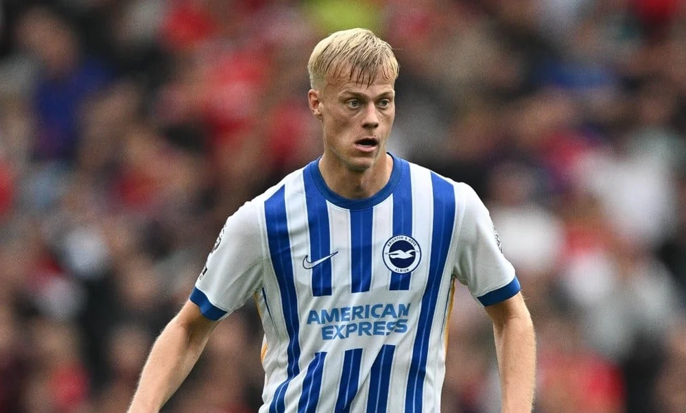 Tottenham Hotspur Sepakat Dengan Brighton Untuk Transfer Jan Paul van Hecke