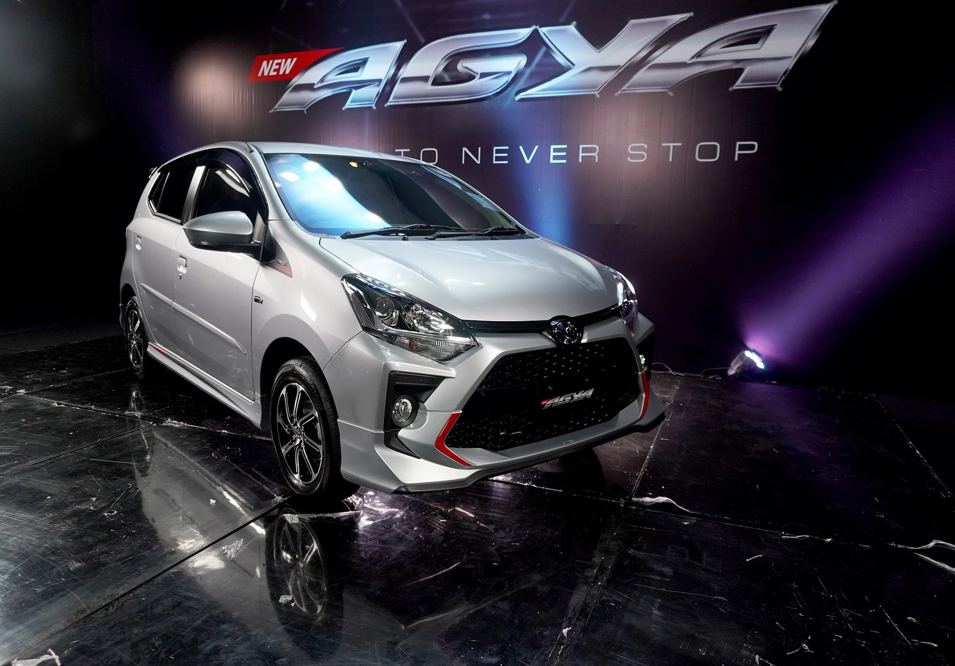 Toyota Agya Siap Bersaing di Pasar Mobil Kota, Dengan Harga yang Kompetitif dan Fitur yang Lengkap