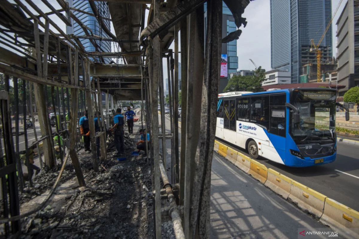 Transjakarta Beroperasi Normal Meski Halte Tebet Eco Park Rusak