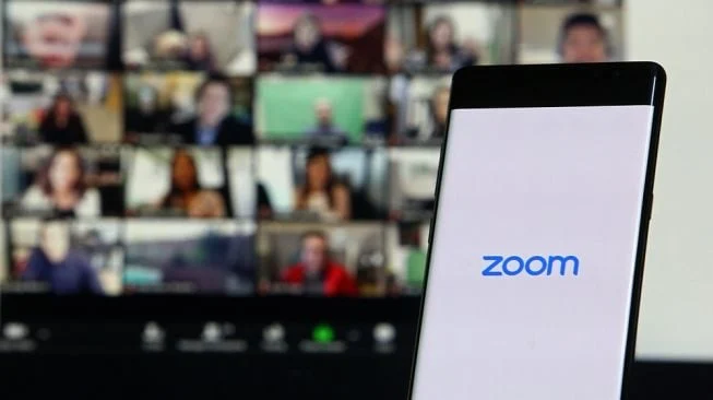 Zoom dan Teknologi Terkini: Mengubah Cara Kerja dan Komunikasi