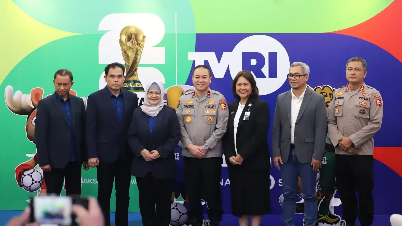 AHY Nobar Piala Dunia 2026, Mengobarkan Semangat Sepak Bola Indonesia