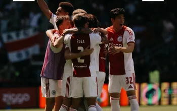 Ajax Tampil Dominan di Kualifikasi Liga Konferensi, Maarten Paes Tampil Penuh