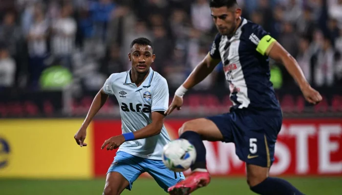 Alianza Lima vs Grêmio: Luis Castro Absen karena Masalah Kesehatan