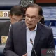 Anwar Ibrahim Menghadapi Tantangan Besar: Investasi, Royal Impasse, dan Masa Depan Malaysia