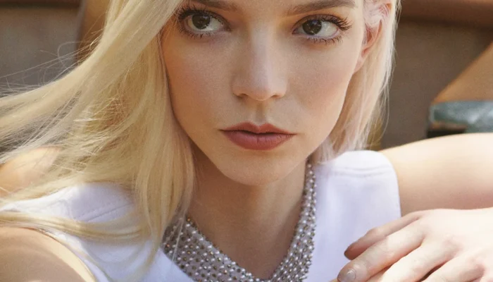 Anya Taylor-Joy: Dari Layar Lebar ke Dunia Sepak Bola