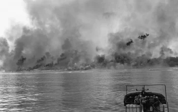 AS Hancurkan USS Peleliu dengan Drone Kamikaze dalam Latihan Perang Laut