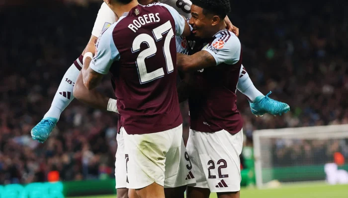 Aston Villa Incar Gelandang FC Bayern, Sementara La Liga Menghadirkan Kembali Hossam Aouar ke Eropa