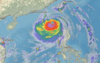 Badai Topan Bavi Menghantam Jepang, Tiongkok, dan Taiwan: Evakuasi Massal dan Kerusakan Parah