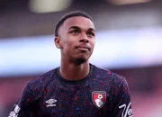 Barcelona Incar Eli Junior Kroupi sebagai Opsi Cadangan