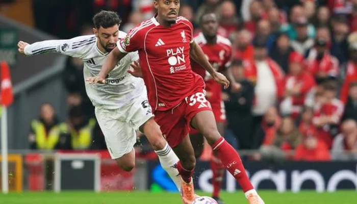 Bek Kiri Jadi Sorotan di Liga Inggris: Manchester United, Chelsea, dan Liverpool Saling Berebut Pemain