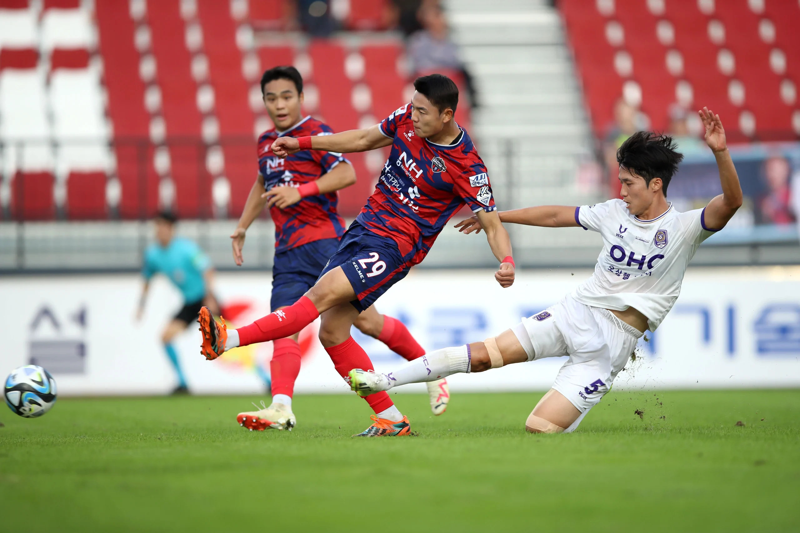 Bucheon FC vs FC Anyang: Pertarungan Sengit di Lapangan
