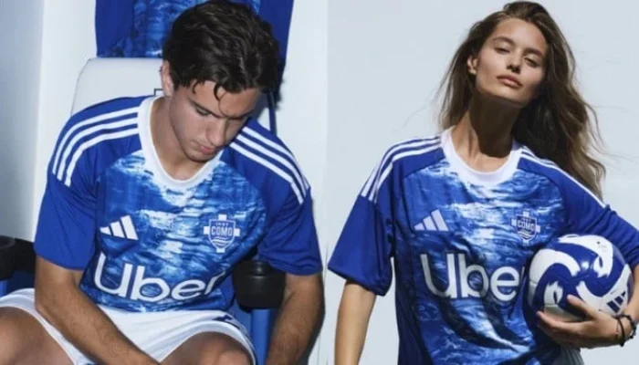 Como dan Paris Berebut Pemain Bintang, Como 1907 Luncurkan Jersey Baru untuk Liga Champions