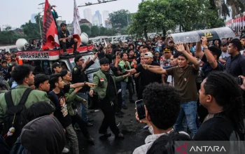 Demo Hari Ini: Ratusan Personel Kawal Aksi Unjuk Rasa di Jakarta Pusat