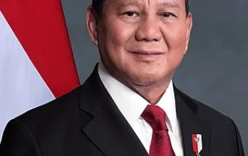 Denny Indrayana: Presiden Prabowo Subianto Harus Waspada, Ancaman Terbesar Datang dari Dalam