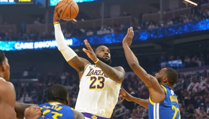 Dunia Olahraga Digempur Berita Terbaru: LeBron James Pindah Tim dan Piala Dunia 2026