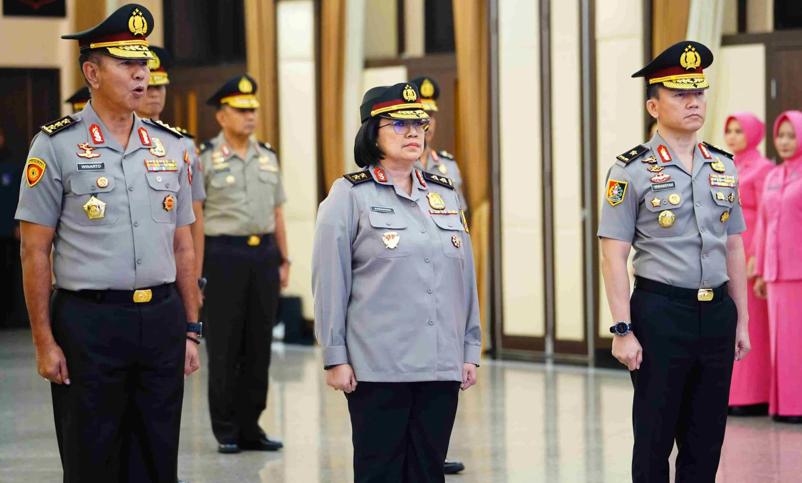 Empat Perwira Tinggi Polri Resmi Naik Pangkat Menjadi Komjen Pol atau Jenderal Bintang Tiga