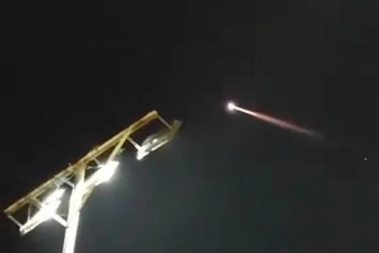Fenomena Meteor Raksasa Melintas Langit Jawa: Peneliti BRIN Ungkap Titik Jatuh dan Asal Usul