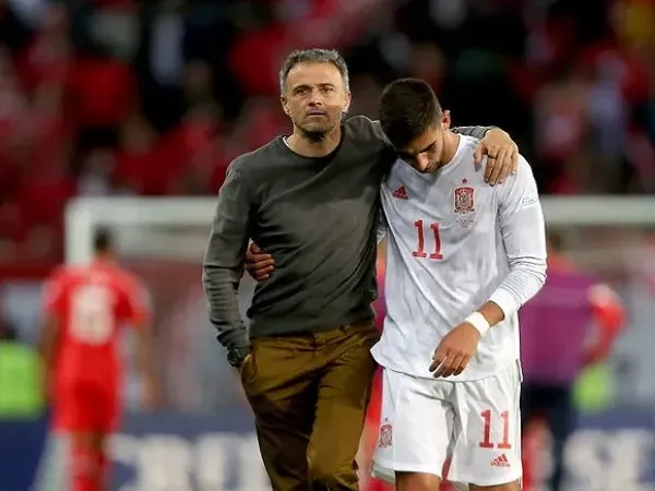 Ferran Torres Bergabung dengan Paris Saint-Germain, Reuni dengan Luis Enrique?