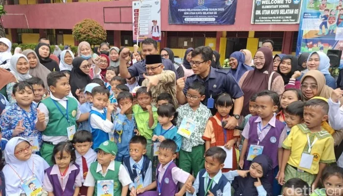 Hari Pertama Masuk Sekolah: Antusiasme dan Deg-degan Orang Tua
