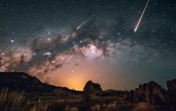 Hujan Meteor Perseid: Fenomena Alam yang Mempesona