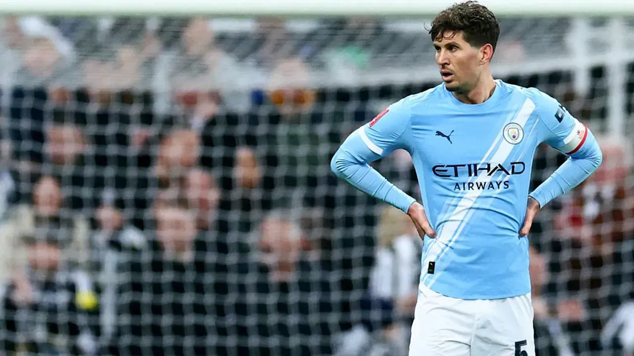 John Stones Siap Memulai Babak Baru Karirnya di Italia?