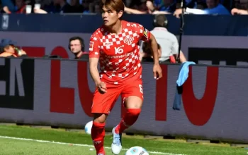 Kaishu Sano, Pemain Midfielder Jepang yang Dilirik Liverpool, Arsenal, dan Manchester United