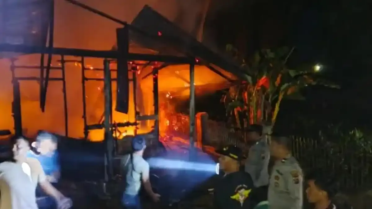 Kebakaran Maut di Pulomas, Dua Remaja Tewas Terjebak