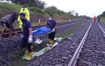 Kecelakaan Maut di Perlintasan Kereta Api: Pelajar MAN 1 Kota Kediri Tewas Tertemper KA Dhoho