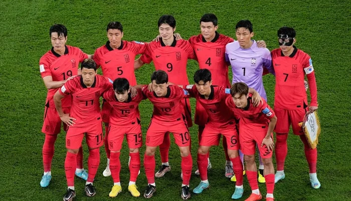 Kekerasan Sepak Bola di Larnaca: Pasangan Turis Korea Selatan Jadi Korban