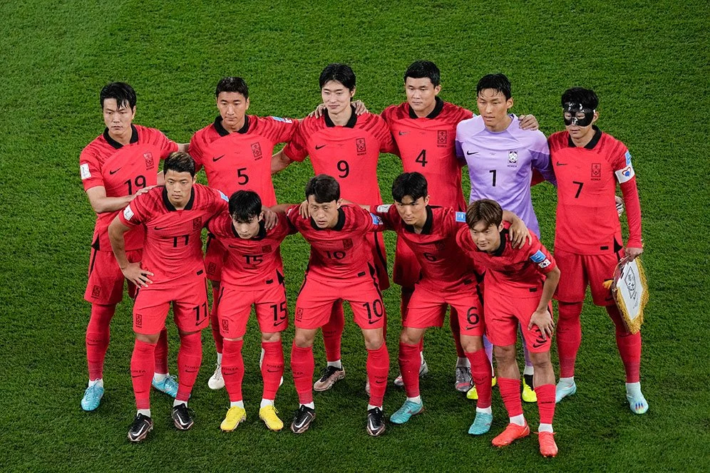 Kekerasan Sepak Bola di Larnaca: Pasangan Turis Korea Selatan Jadi Korban