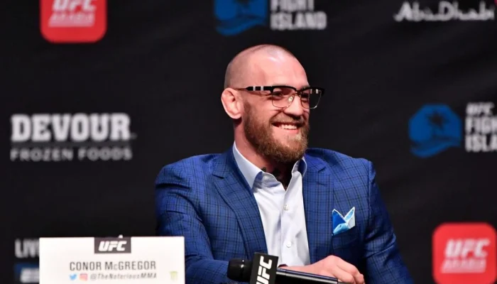 Konferensi Pers Conor McGregor dan Perkembangan Terbaru di Dunia Olahraga dan Teknologi