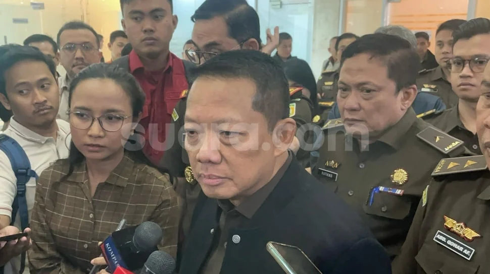 Konferensi Pers Polda Metro Jaya Dijaga Ketat, Febrie Adriansyah Buka Suara Soal Kepemilikan Rumah di Sentul