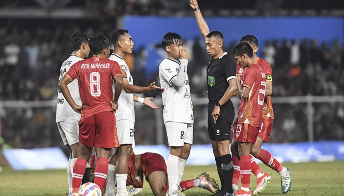 Konflik dan Kontroversi: Dari Sepak Bola Hingga Penangkapan