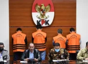KPK Ungkap Kasus Korupsi Bupati Sukoharjo Etik Suryani, Ditemukan Uang dan Emas Senilai Milyaran