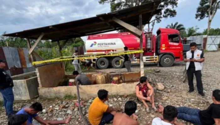 Krisis BBM di Sumatera: Sopir Truk Tangki Pertamina Jadi Sorotan