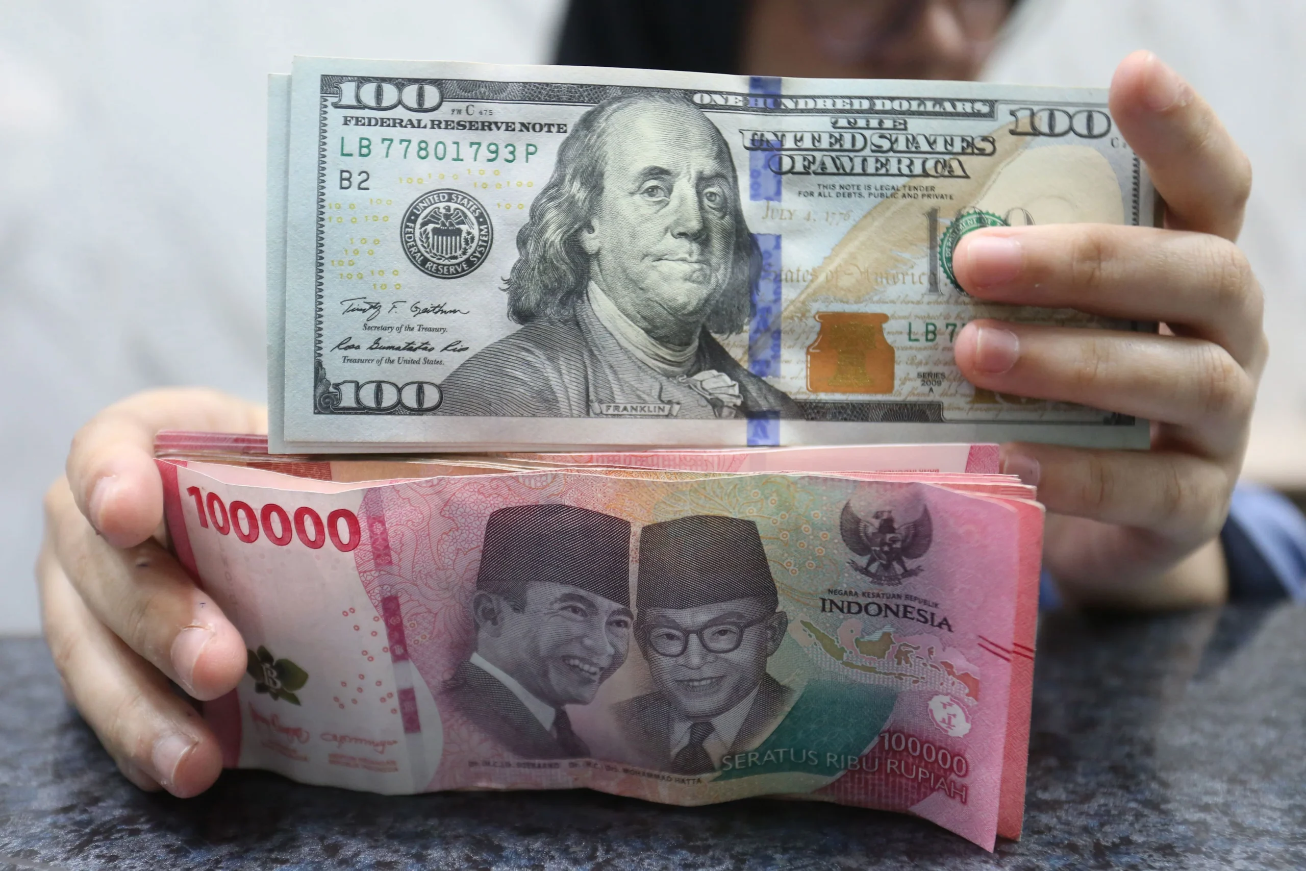 Kuatnya Rupiah Indonesia Terancam, Ini Faktor Utama