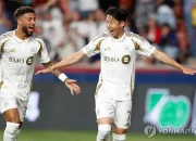 LA Galaxy Dikalahkan LAFC dalam El Tráfico: Son Heung-min dan Denis Bouanga Jadi Pahlawan