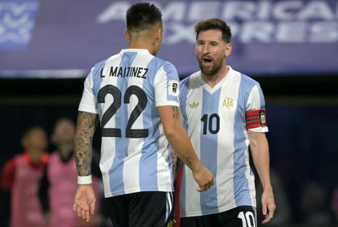 Lautaro Martínez dan Lionel Messi Bawa Argentina ke Perempat Final Piala Dunia 2026