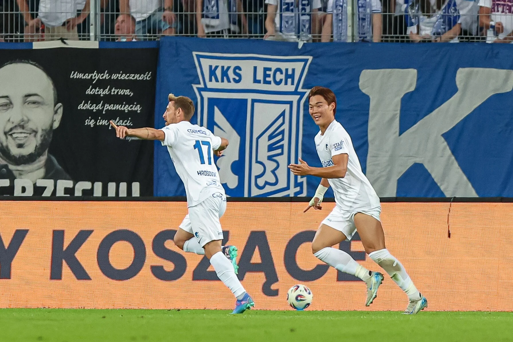 Lech Poznań Pimpin Pencarian Tiket Liga Champions dengan Kemenangan 4-1 atas Aarhus