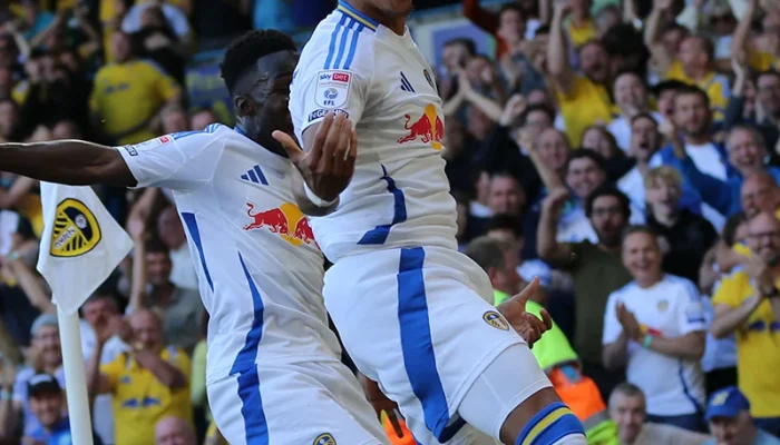Leeds United Siap Menggaet Penjaga Gawang Zion Suzuki dengan Harga €30 Juta
