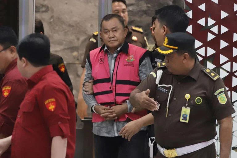 Lodewyk Pusung Gagal Ajukan Praperadilan, Status Tersangka Korupsi MBG Tetap Berlaku