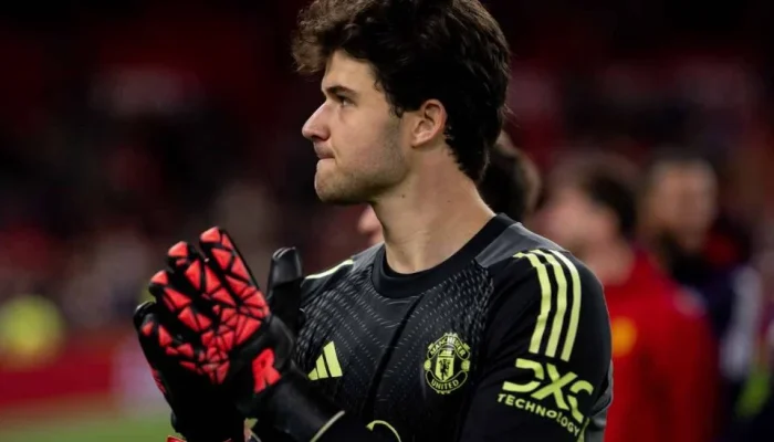 Manchester United Butuh Kiper Berpengalaman, Senne Lammens Belum Cukup?