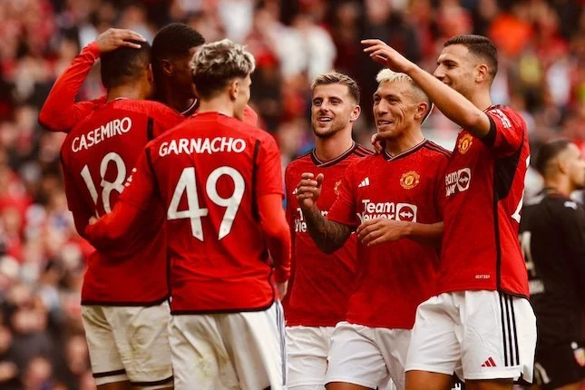 Manchester United dan Kontroversi Sepakbola: Dari Pecahnya Perseteruan di Tim Nasional Hingga Ancaman Cedera Otak