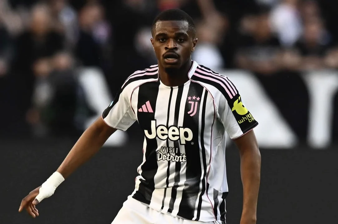 Manchester United dan Liverpool FC dalam Persaingan Transfer Pemain